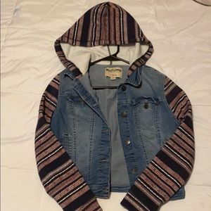 Juniors knit sleeve denim jacket